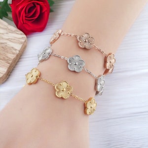 Dior four leaf clover necklace deals