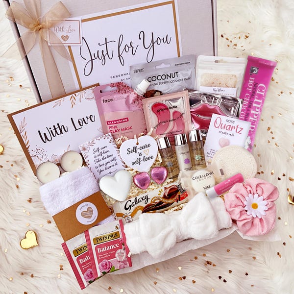 HUG IN A BOX – Spa Gift For Her – Pamper Hamper – Self Care Box – Birthday Gift For Her – New Mum Gift – Care Package – Gift For Her