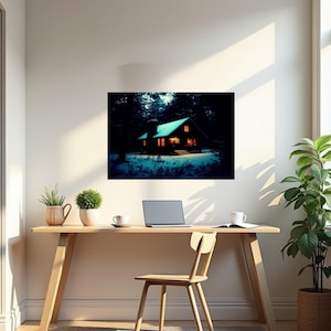 Op de afbeelding: Een ingelijste wandkunstprint met een kleine hut in een donker, besneeuwd bos bij nacht. De hut heeft een gloeiend dak en warm oranje verlichte ramen, wat contrasteert met de diepblauwe tinten van het omringende winterse landschap.
