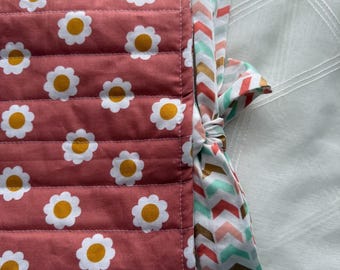 Handmade Quilted Daisy Bible Cover | Fits Most Standard Bibles