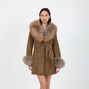 Handmade Women&#39;s High Quality Genuine Sheepskin Shearling Brown Coat With Crystal Fox Fur Collar & Cuffs, winter coat