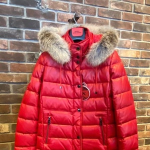 Handmade Original Goose Country Women&#39;s Bubble Red Lambskin Leather Jacket With Genuine Full Skin Fox Trim Around The Hood, perfect gift