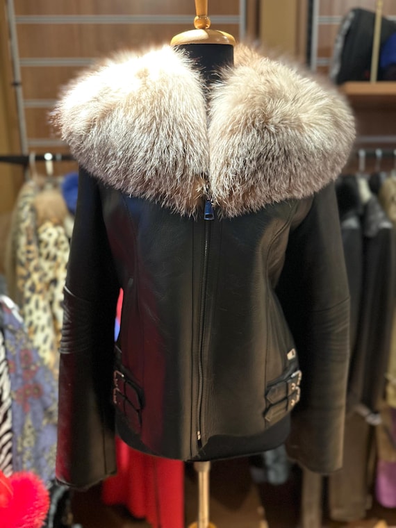Handmade Black Shearling Coat: Women's Genuine Fox Fur Collar