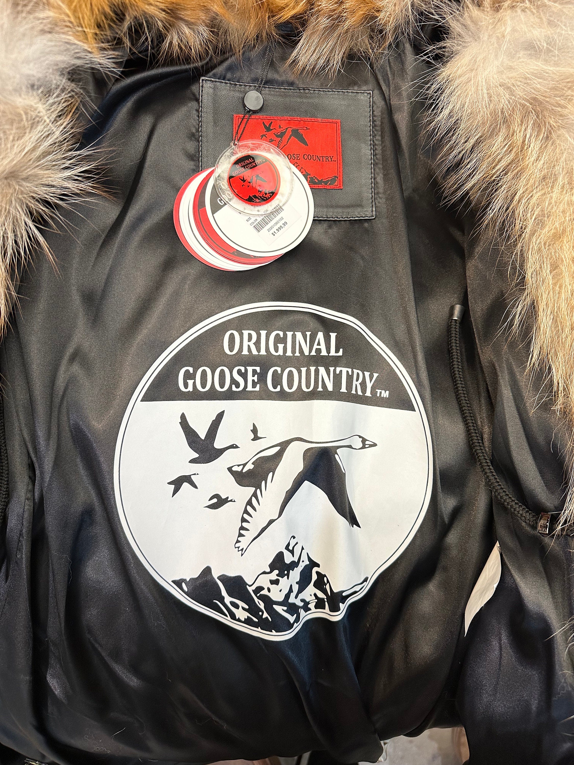 Handmade Original Goose Country Women's Black V-bubble Lamb