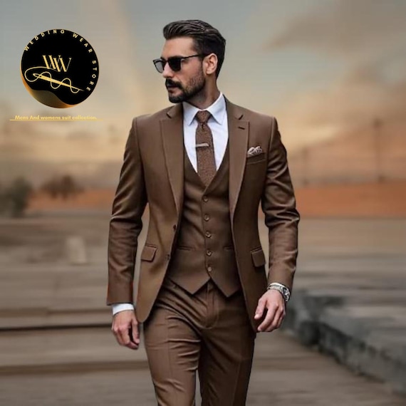 メンズブラウン3ピーススーツ：高級な新郎と新郎の付添い人の衣装