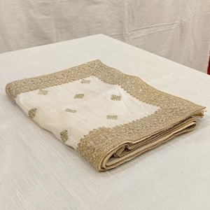 Cream Wedding Turban & Shawl Set: Indian Groom Ensemble