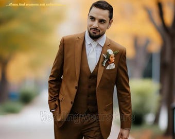 メンズカスタム仕立てのブラウン3ピーススーツ - 結婚式の新郎の衣装