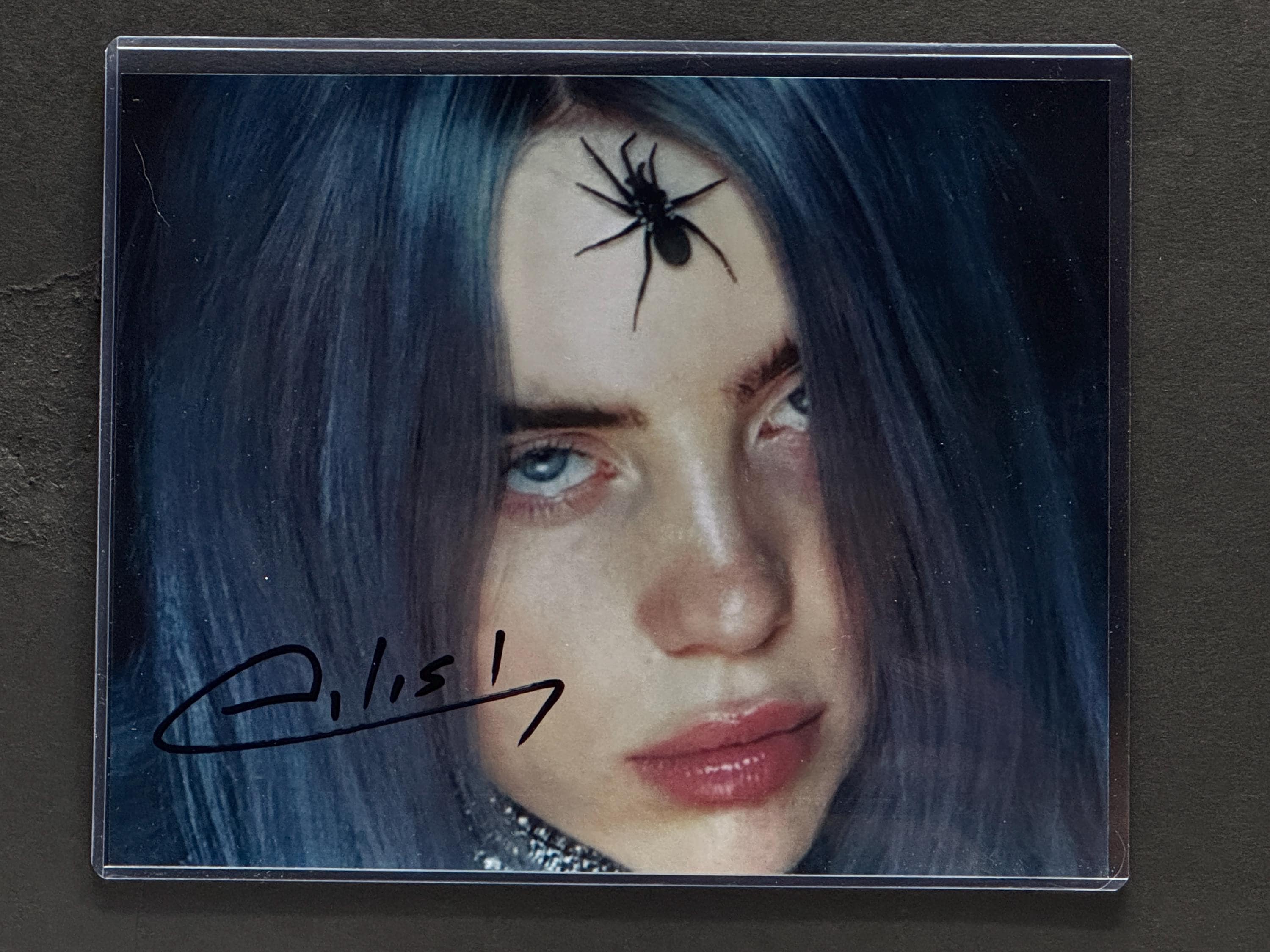 ビリーアイリッシュ　直筆サイン 妄想来日イベント記念！直筆サインがあたるキャンペーンをスタート