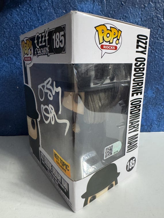 オトファン　ピオフィ Ozzy Osbourne Signed Ozzy Osbourne Ordinary Man #185 Funko