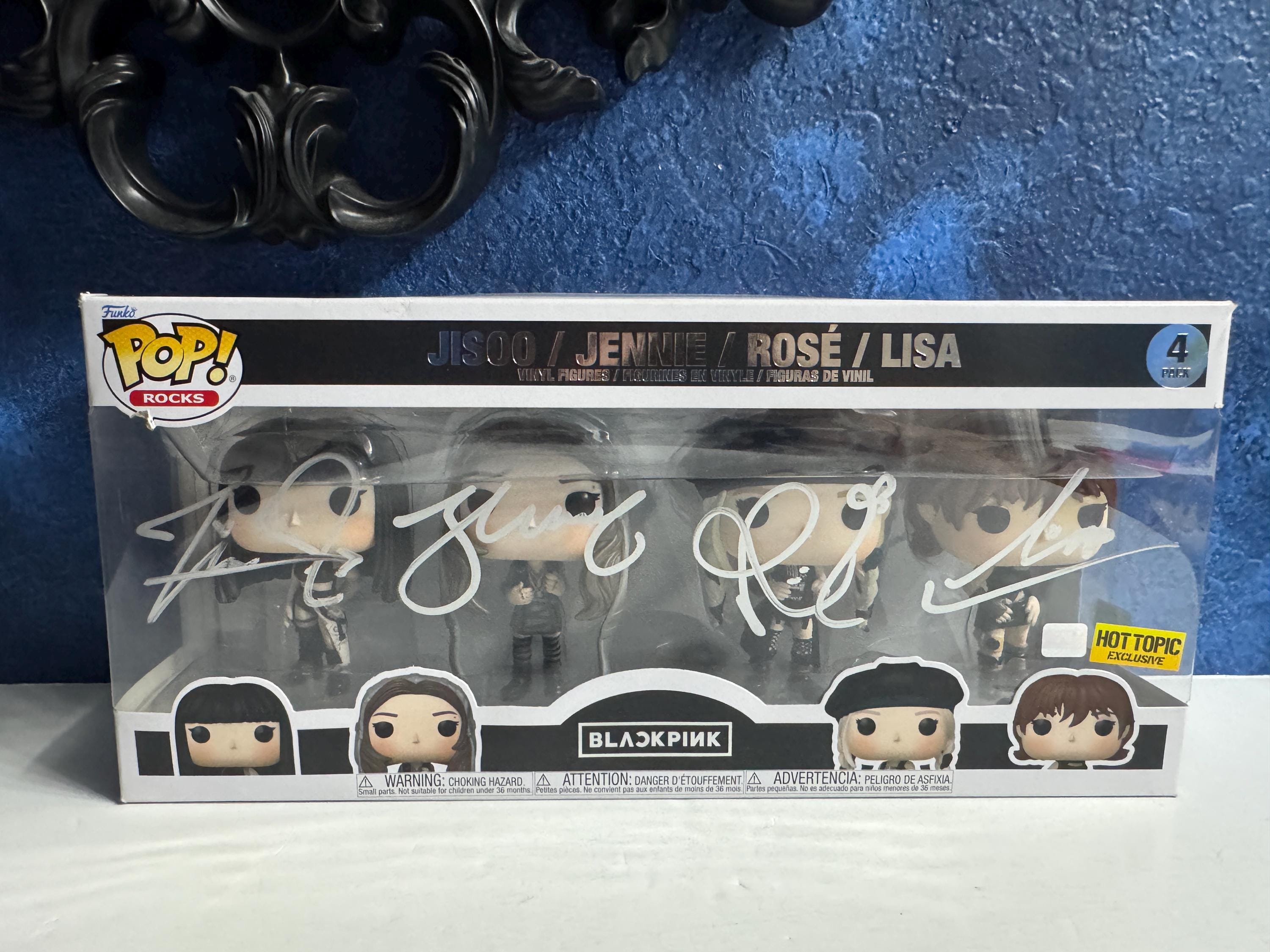 Funko Pop! BLACK PINK #4pk Signed by Jisoo,jennie,rose
