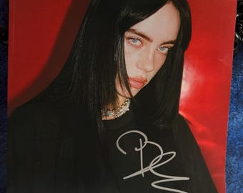 ビリー・アイリッシュ シンガー・ソングライター ヴォーグ表紙 額装