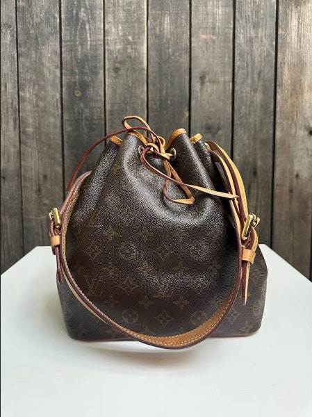 Louis Vuitton Noé Drawstring Handbags Bucket & Drawstring Bag
