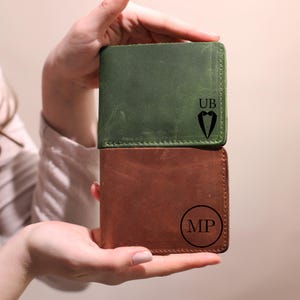 Personalized Leather Wallet for Men,Custom Bifold Wallet with Name or Initials,Groomsmen Gift,Fathers Day Gift for Him,Custom Leather Wallet