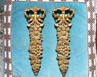 Vintage Brass Bow Decor | Chinoiserie Chic Home Decor | GrandMillennial Style | Vintage Finds, Wall Accent, Nursery Decor