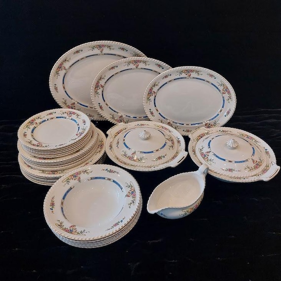 Johnson Brothers Vintage Eastbourne Old English Dinnerware Serving