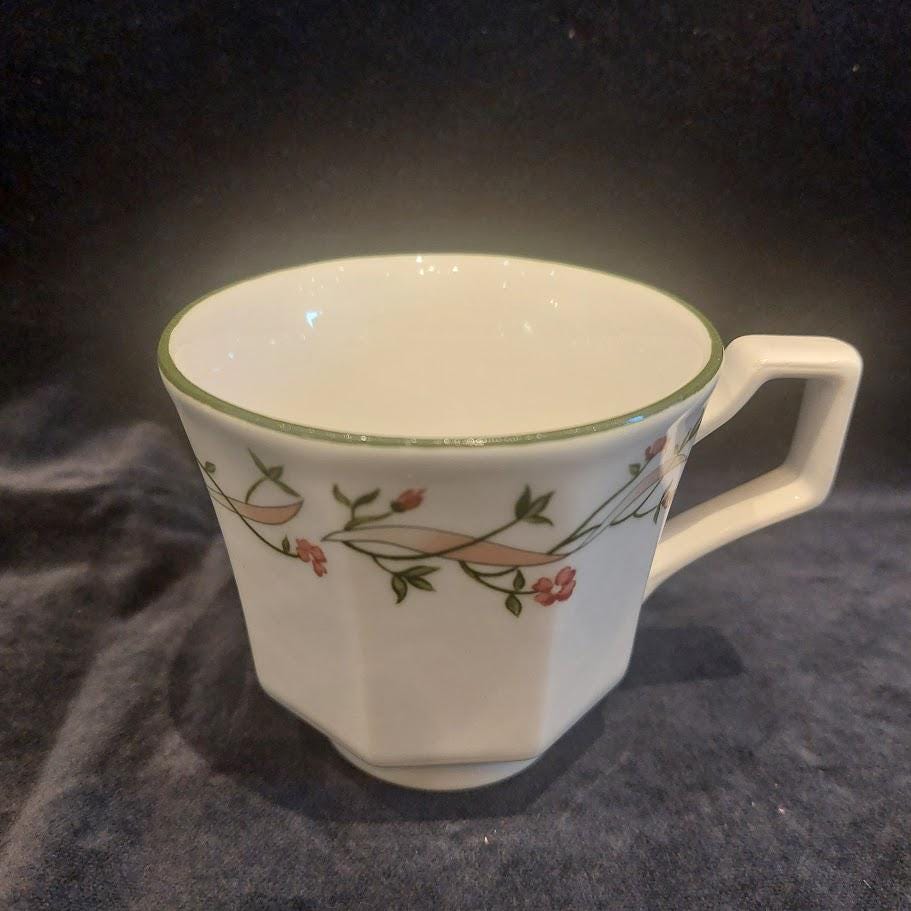 Vintage Johnson Brothers Eternal Beau 1980s Crockery Set China