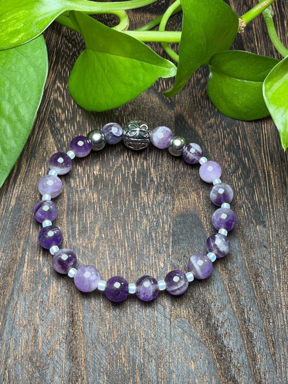 Dog Tooth Amethyst ~ Stretch Bracelet