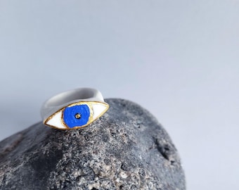 Eye blue, porcelain ring, white/blue/gold