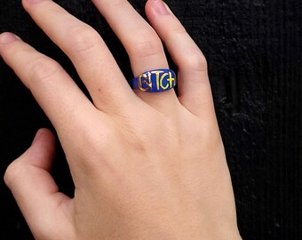 BITCH, porcelain ring, 22k gold, blue/gold