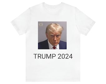 Trump 2024 mug shot t-shirt unisex