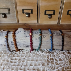Men's macrame bracelet with brass beads