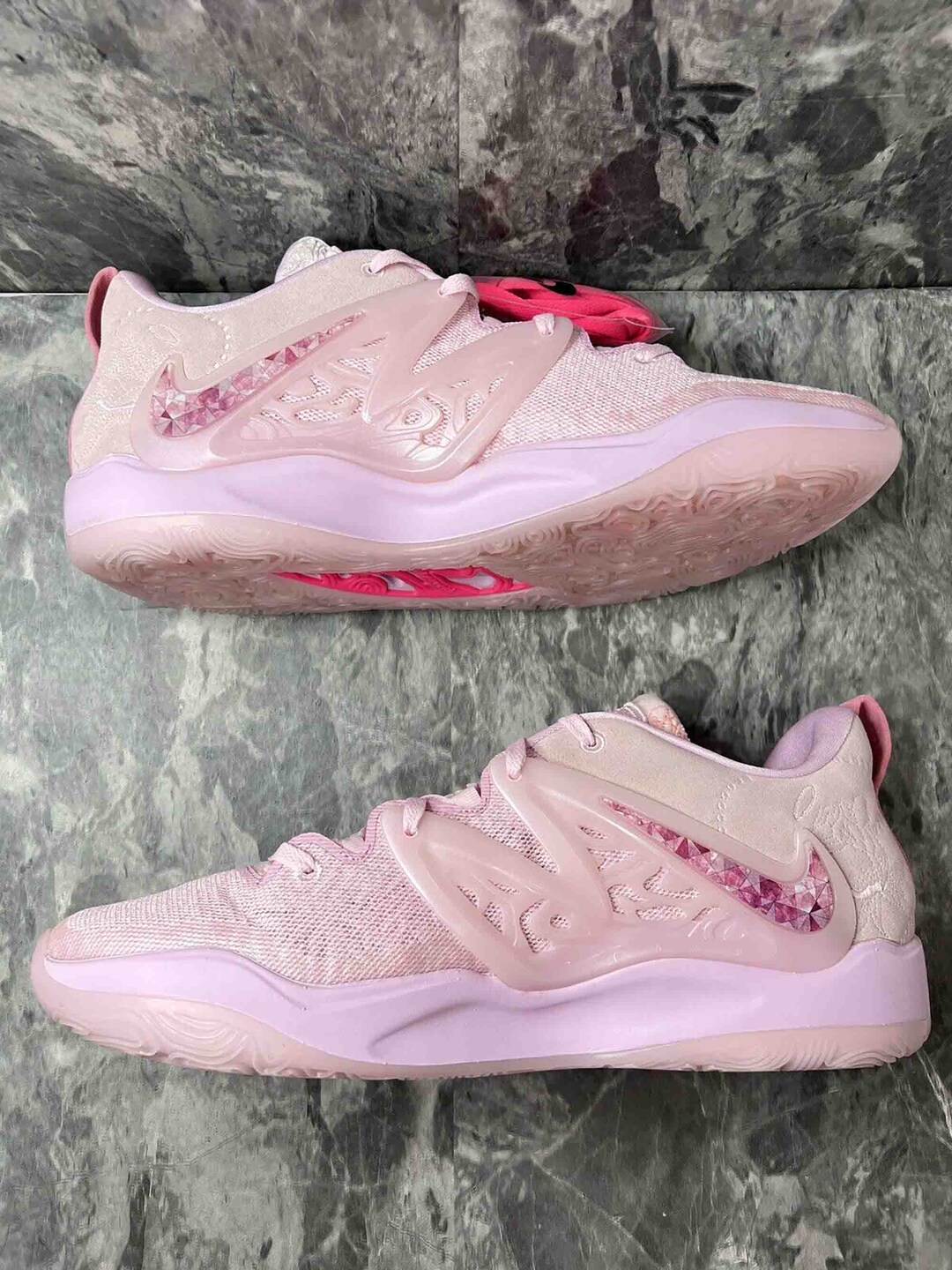 kevin durant aunt pearl shoes 2019