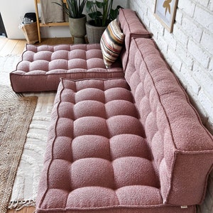 Sofa modułowa w tkaninie BOUCLE, komplet poduszek podłogowych