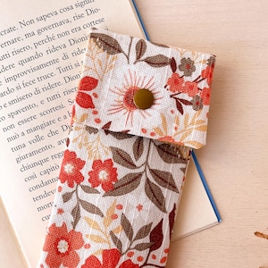 Astuccio portapenne con fiori arancioni, Astuccio portapenne piatto, Astuccio portapenne, Portapenne estetico, Un accessorio per scrivere