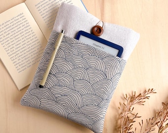 Blue Waves-boekhoes met vak: gewatteerd boekenzakje met gratis bladwijzer inbegrepen, een cadeau voor een boekenliefhebber - custodia per libri in stoffa