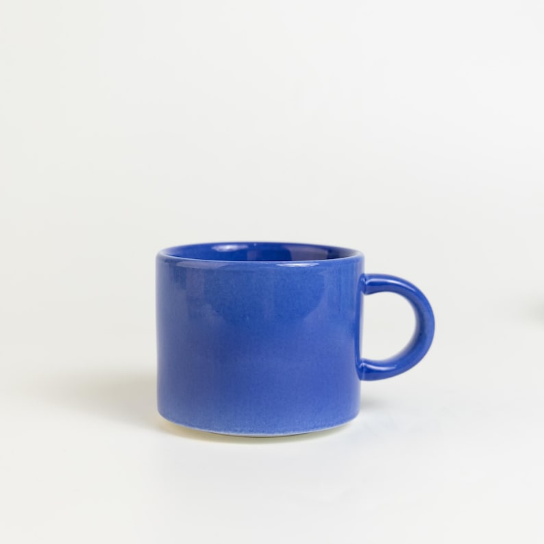Anpassad keramisk mugg för husdjur Personlig handgjord hundmugg Anpassad färg Gåva för husdjursälskare Specialkaffemugg för katt Handmålad Tittut-espressomugg Blue