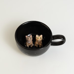 Anpassad keramisk mugg för husdjur Personlig handgjord hundmugg Anpassad färg Gåva för husdjursälskare Specialkaffemugg för katt Handmålad Tittut-espressomugg Black