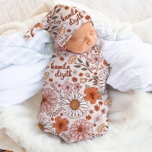 Boho Flower Girl Name Swaddle Blanket Flower Baby Shower Gift Wildflower Newborn Baby Girl Name Swaddle Floral Girl Daisy Newborn Swaddle