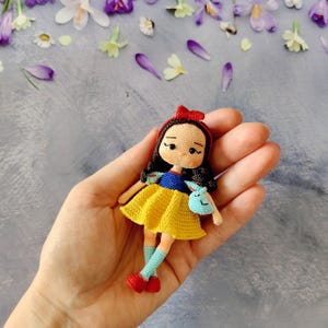 Miniature Amigurumi Doll – Crocheted Tiny Collectible Gift