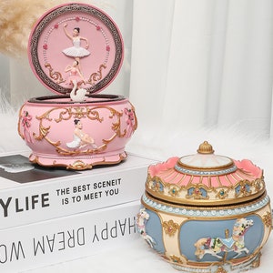 Personalisierte Karussell & Ballerina Spieluhr, individuell gravierte Name Spieluhr, personalisiertes Geburtstagsgeschenk, Weihnachtsgeschenke, Andenken Geschenke