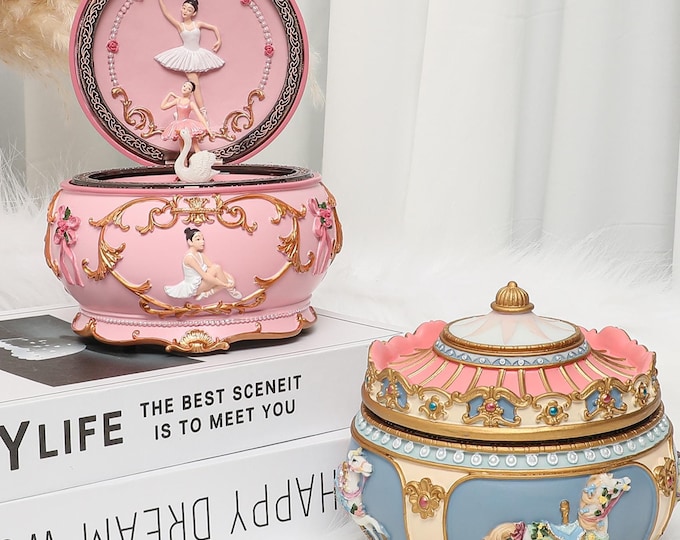 Anastasia San Francisco Music Box - Alexandra & Nicholas Trinket