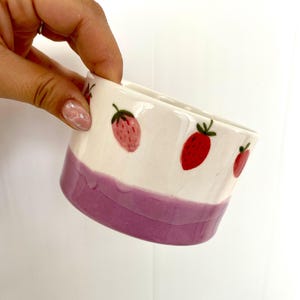 Pottery Strawberry  Bowl – 300 ml Summer Fruit Bowl – Kitchen Countertop Decor - Salad Bowl - Hand Painted Pottery – Handmade Ceramic