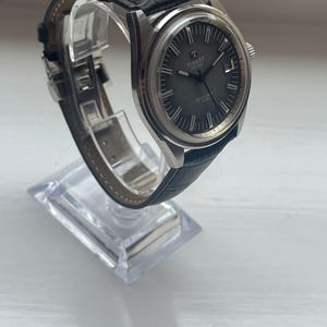 Vintage Tissot seastar 17 jewels mechanical wind movement with date dial BARGAIN!