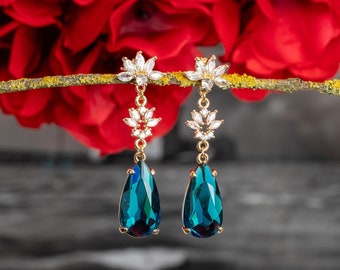 Stud earrings with teal blue crystal Chandelier earrings wedding Gold vintage earrings for bridal Art deco stile earrings Gift drop earrings