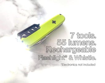Linterna/silbato Victorinox de 91 mm con 7 herramientas y escala Super Scale para navaja suiza
