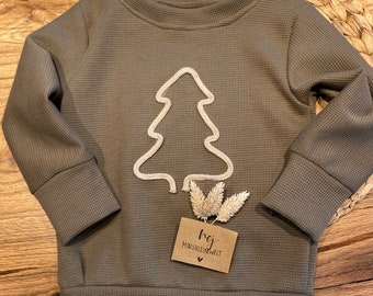 Sweet Christmas sweater made of soft waffle piqué with cord appliqué