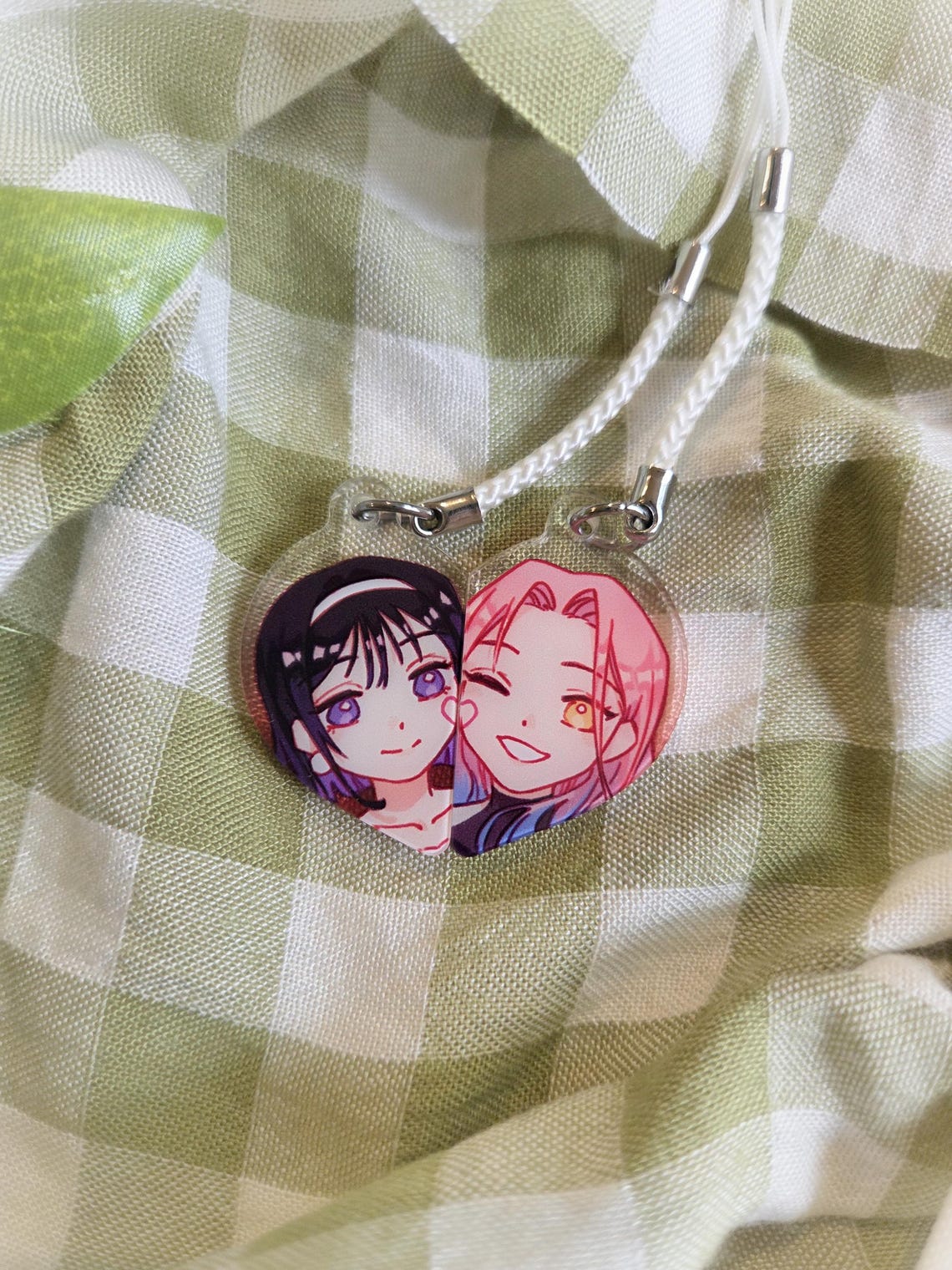 ALNST - Ivantill Mizisua Heart Magnet Phone Charm Keychains | Alien ...