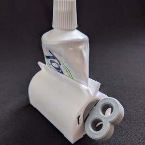 Toothpaste squeezer v3. STL File for 3D Printing Efficient Oral Care: 3D Print Your Toothpaste Squeezer STL File Print