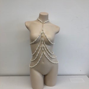 Handmade Pearl Body Chain with Sleeves, Bridal Body Jewelry, Pearl Body Chain Bra, Shoulder Necklaces Bra, Chain Body Jewelry