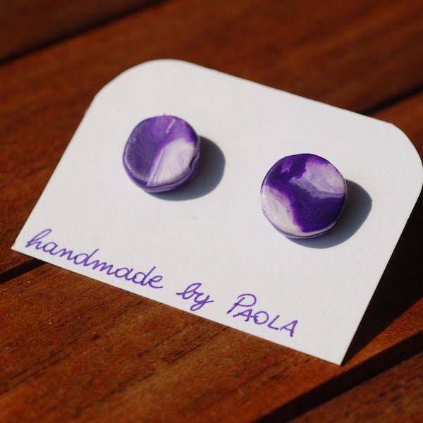 boucles d'oreilles en argile polymère dégradé violet et blanc, petites et simples, faites à la main, cadeau pour petite amie