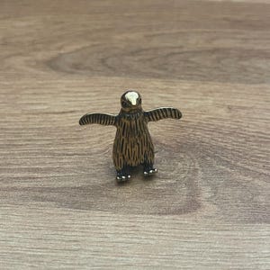 Pingüino de latón macizo - Estatua de adorno pequeña - Figuras en miniatura - Regalo coleccionable artesanal vintage