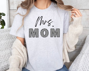 Homeschooling Mom Shirt Funny Mama Homeschool T-shirt For Homeschool Student Gift For Mom Of Homeschooler For Mother Day Gift Back To School