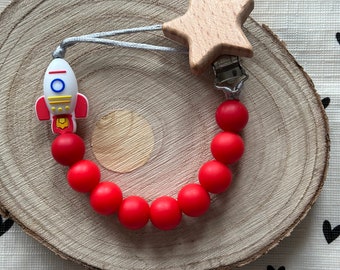 Clip pour tétine fait main, fusée spatiale rouge, perles de silicone sans BPA et clip en bois, cadeau unique de clip pour tétine