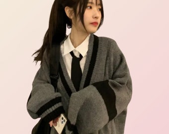 Simpatico maglione lavorato a maglia a righe con cardigan invernale grigio, stile moda coreano, cardigan oversize Harajuku, maglione autunnale