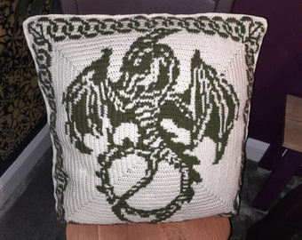 Round Dragon Mosaic Crochet Cushion Cover Pattern