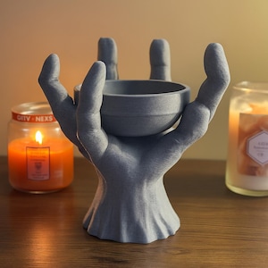 Candelabro de garra de monstruo: centro de mesa gótico de Halloween
